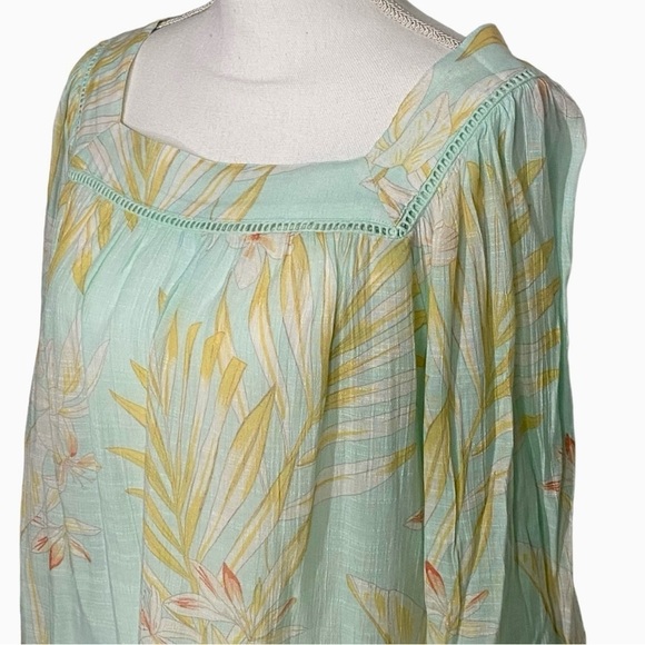 LC Lauren Conrad Tropical Print Top‎ - Picture 4 of 9